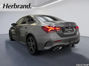 A 250 e Limousine AMG NIGHT Pano KEYLESS