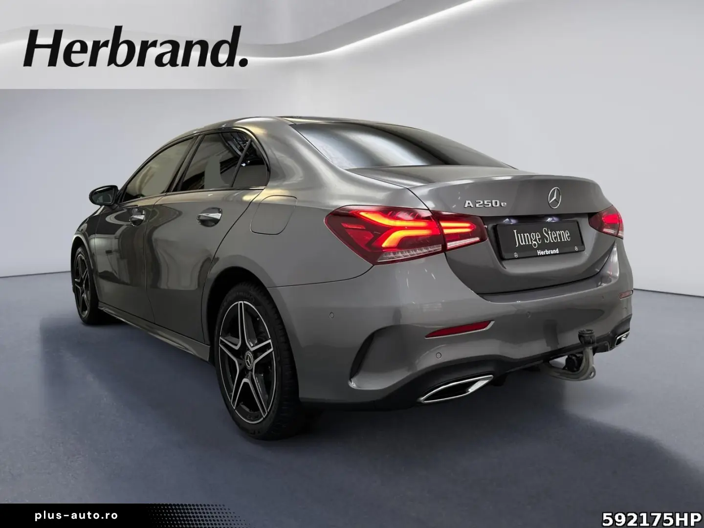 A 250 e Limousine AMG NIGHT Pano KEYLESS