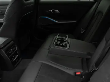 330e M Sport Kamera DAB H K CockPit  Stop&Go 19