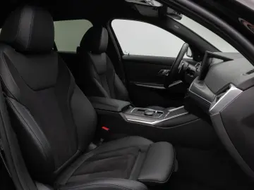 330e M Sport Kamera DAB H K CockPit  Stop&Go 19