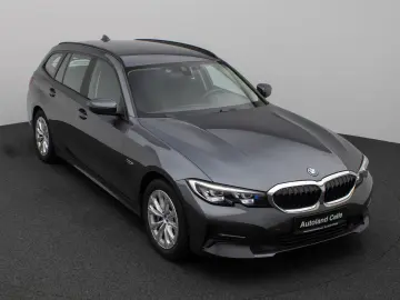 330e Kamera DAB HiFi DrivingAssist Alarm Sport