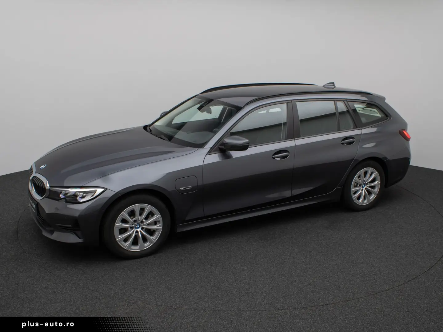 330e Kamera DAB HiFi DrivingAssist Alarm Sport