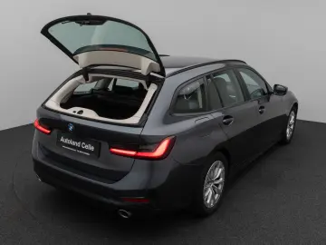 330e Kamera DAB HiFi DrivingAssist Alarm Sport