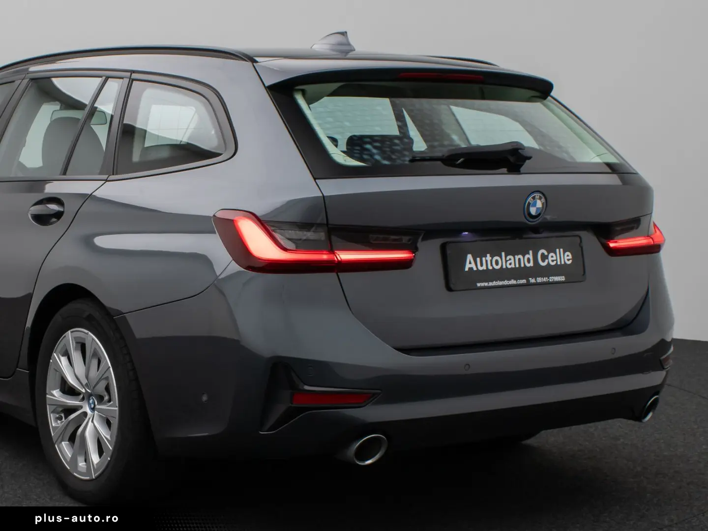 330e Kamera DAB HiFi DrivingAssist Alarm Sport