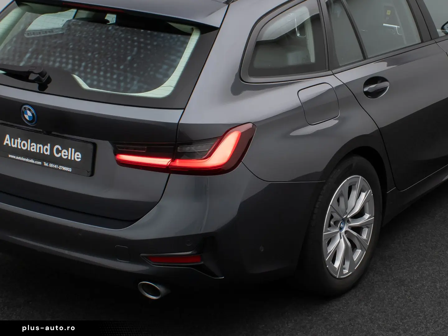 330e Kamera DAB HiFi DrivingAssist Alarm Sport