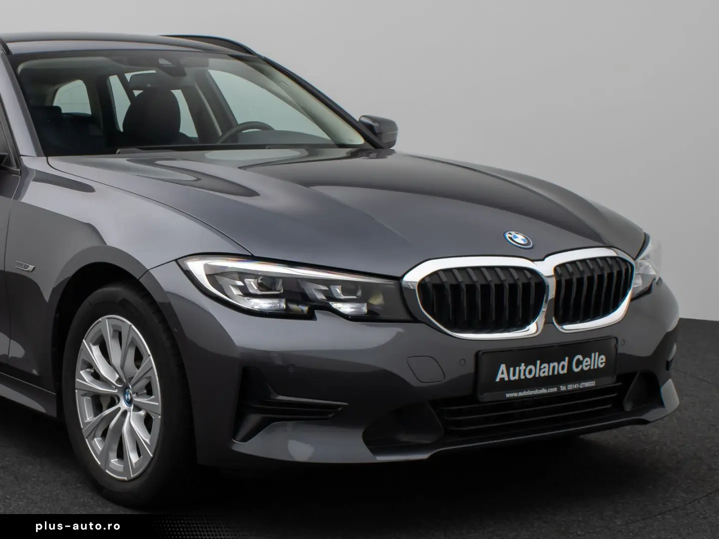 330e Kamera DAB HiFi DrivingAssist Alarm Sport