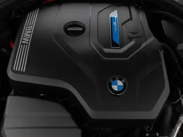 330e Kamera DAB HiFi DrivingAssist Alarm Sport