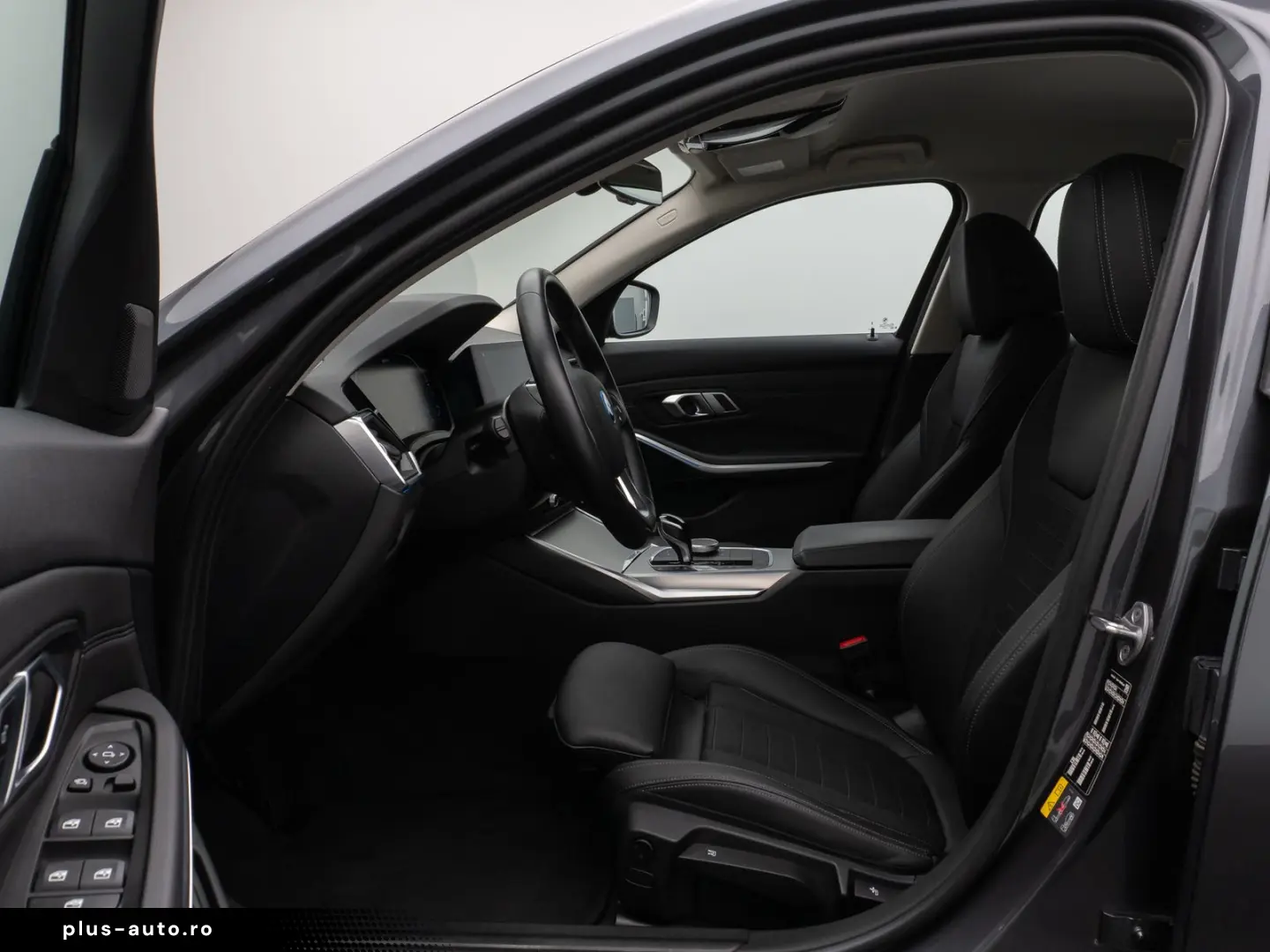 330e Kamera DAB HiFi DrivingAssist Alarm Sport