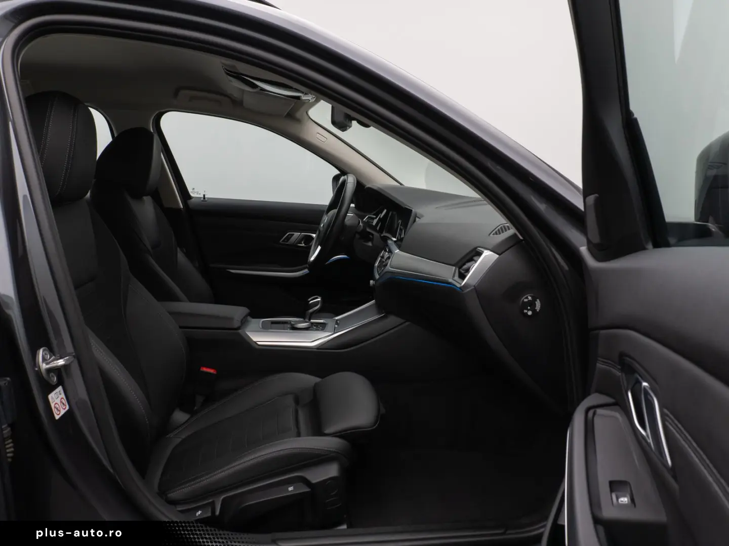 330e Kamera DAB HiFi DrivingAssist Alarm Sport