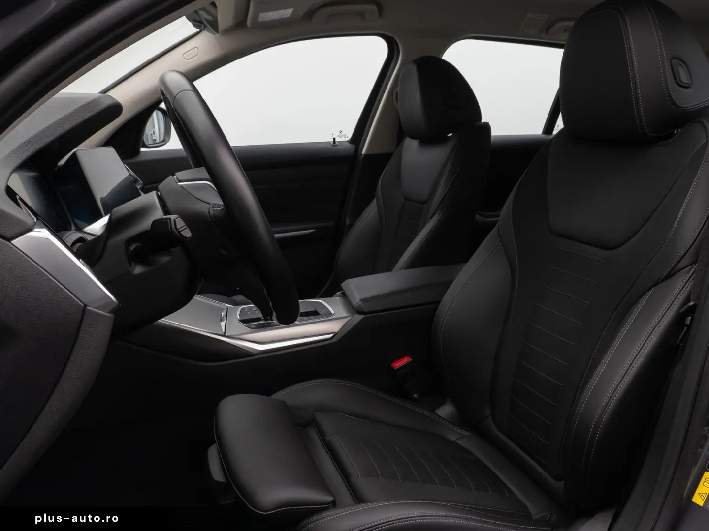 330e Kamera DAB HiFi DrivingAssist Alarm Sport