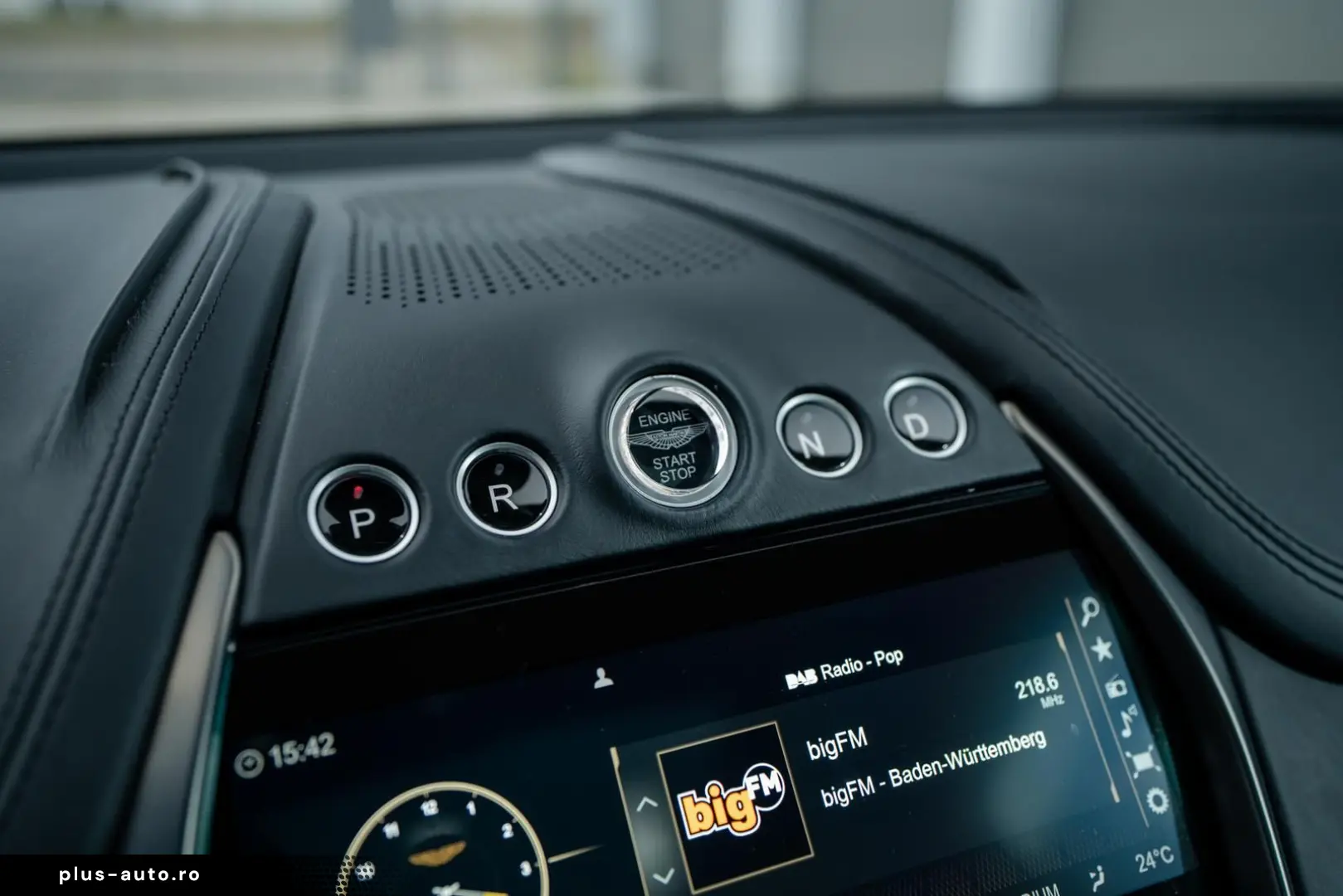 DBX   Q by Aston   Satin Xenon Grey