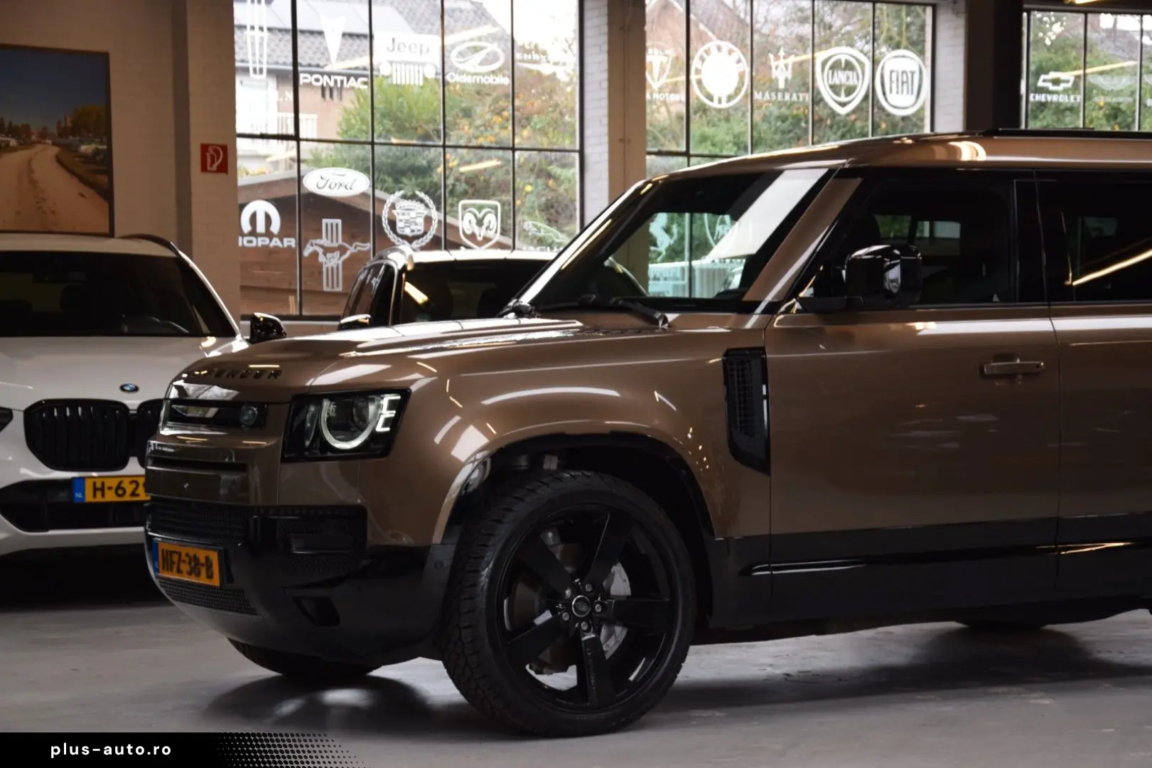 Defender 110 Hybrid X-Dynamic HSE 1-Hand Neu