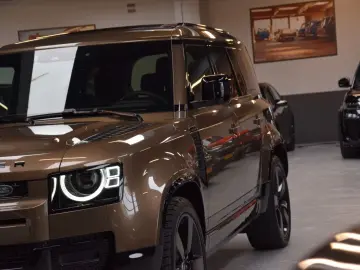 Defender 110 Hybrid X-Dynamic HSE 1-Hand Neu