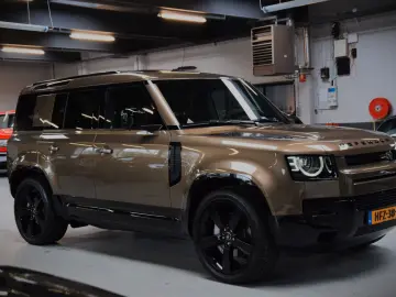 Defender 110 Hybrid X-Dynamic HSE 1-Hand Neu