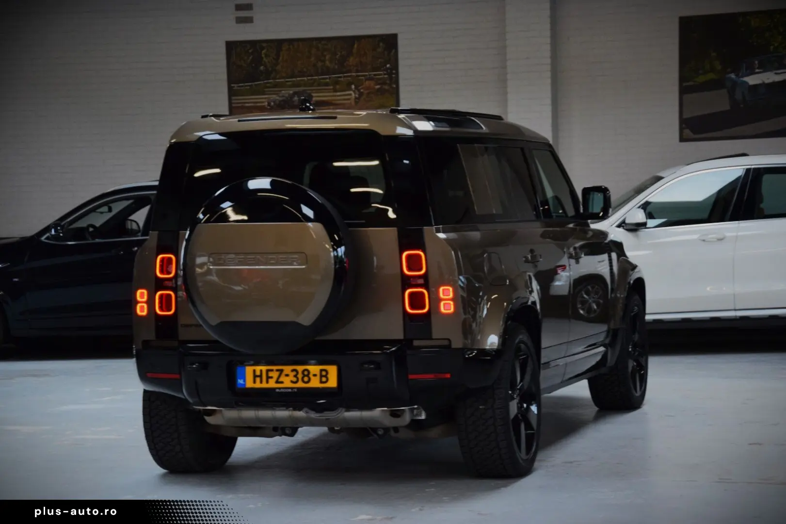 Defender 110 Hybrid X-Dynamic HSE 1-Hand Neu