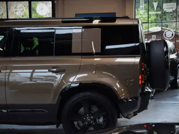 Defender 110 Hybrid X-Dynamic HSE 1-Hand Neu