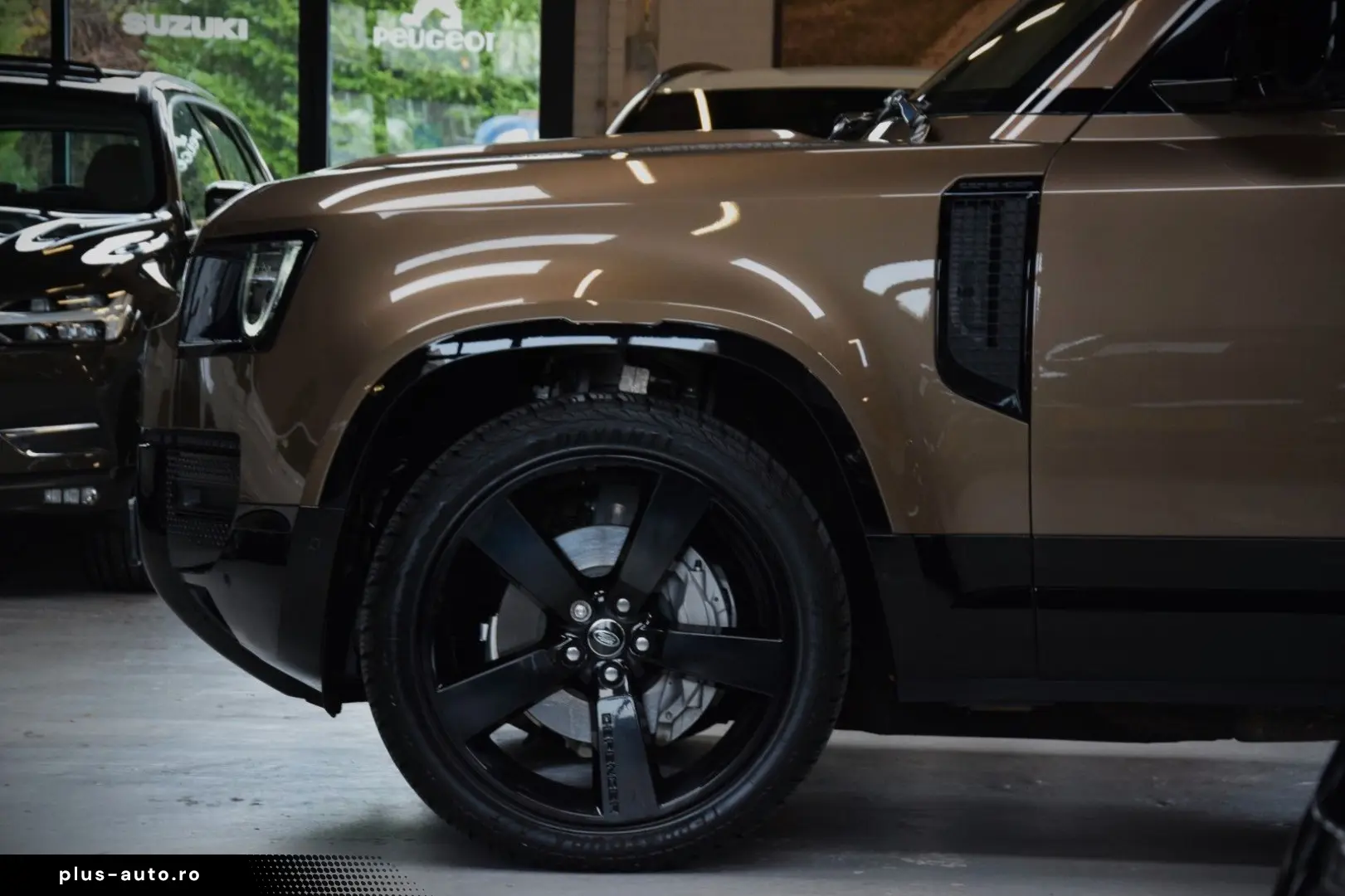 Defender 110 Hybrid X-Dynamic HSE 1-Hand Neu