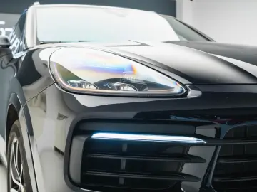 PORSCHE CAYENNE S