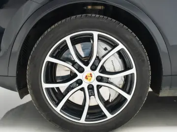 PORSCHE CAYENNE S