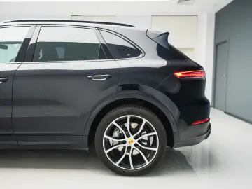 PORSCHE CAYENNE S