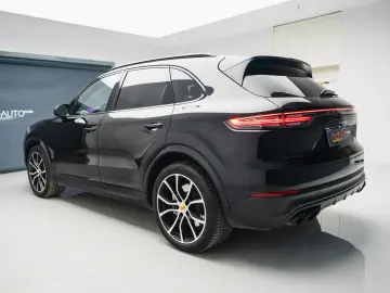 PORSCHE CAYENNE S