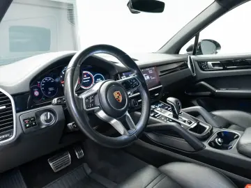 PORSCHE CAYENNE S