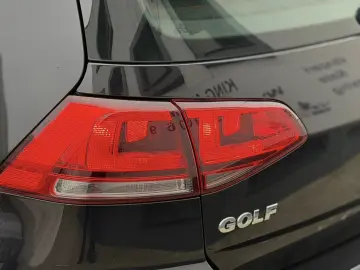 Volkswagen Golf VII 1.6 TDI Highline BlueMotion