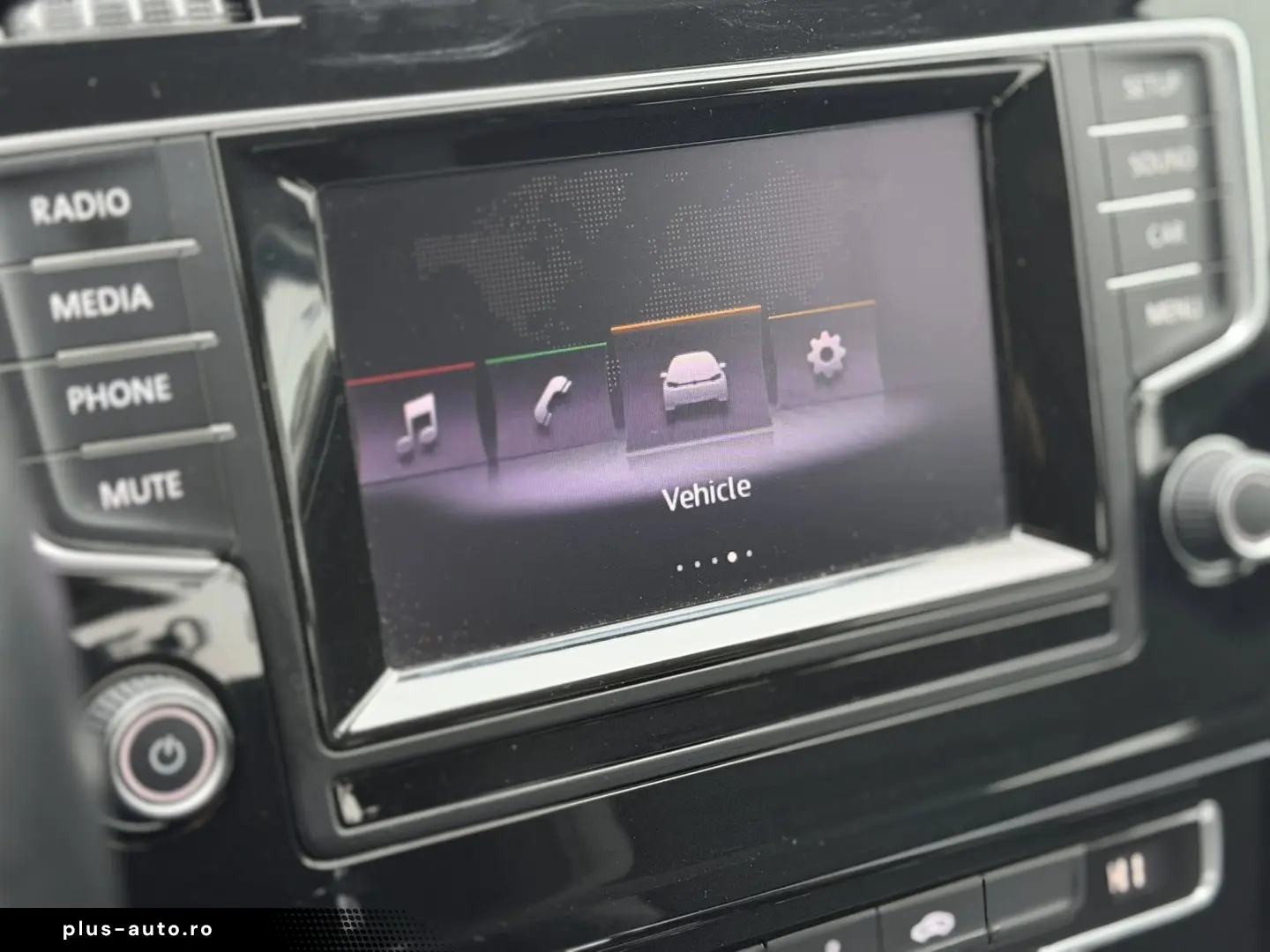 Volkswagen Golf VII 1.6 TDI Highline BlueMotion