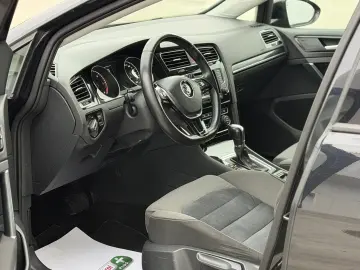 Volkswagen Golf VII 1.6 TDI Highline BlueMotion