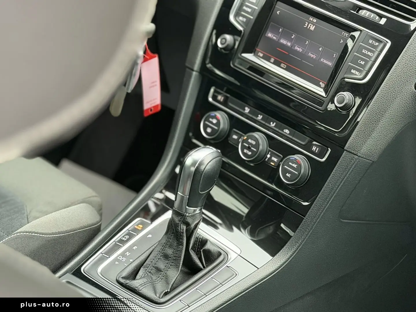 Volkswagen Golf VII 1.6 TDI Highline BlueMotion