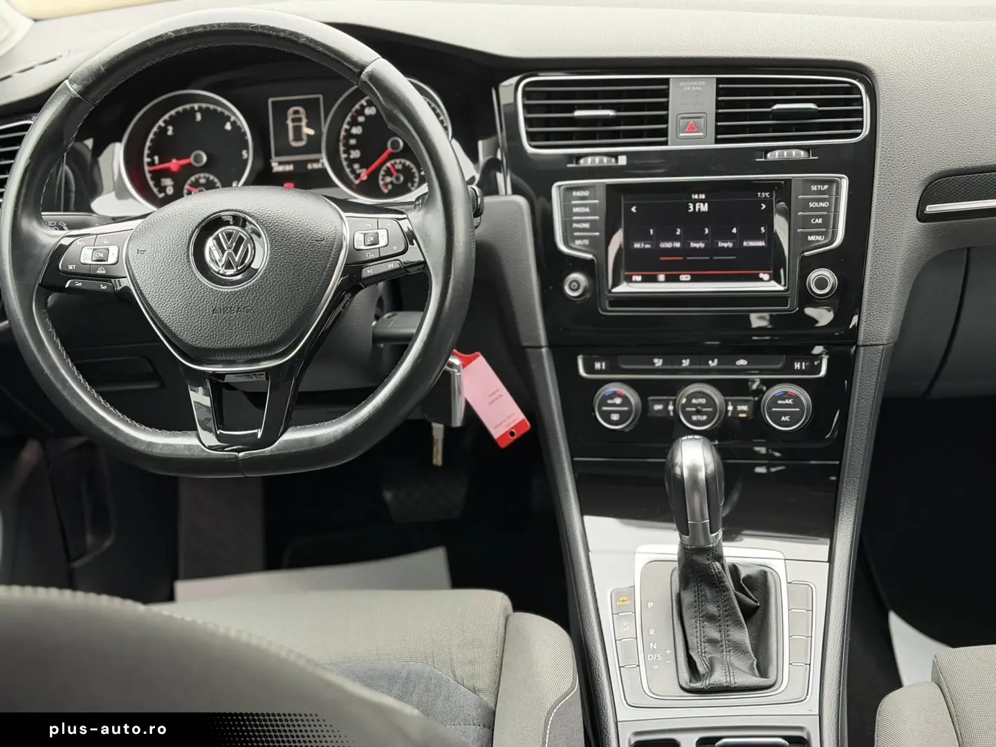 Volkswagen Golf VII 1.6 TDI Highline BlueMotion