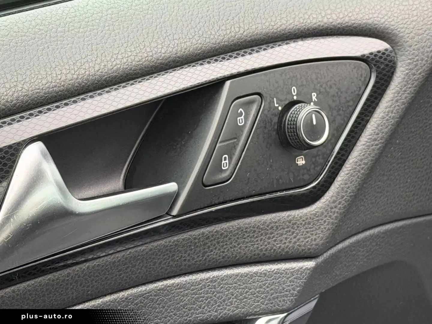 Volkswagen Golf VII 1.6 TDI Highline BlueMotion