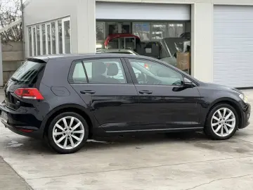 Volkswagen Golf VII 1.6 TDI Highline BlueMotion