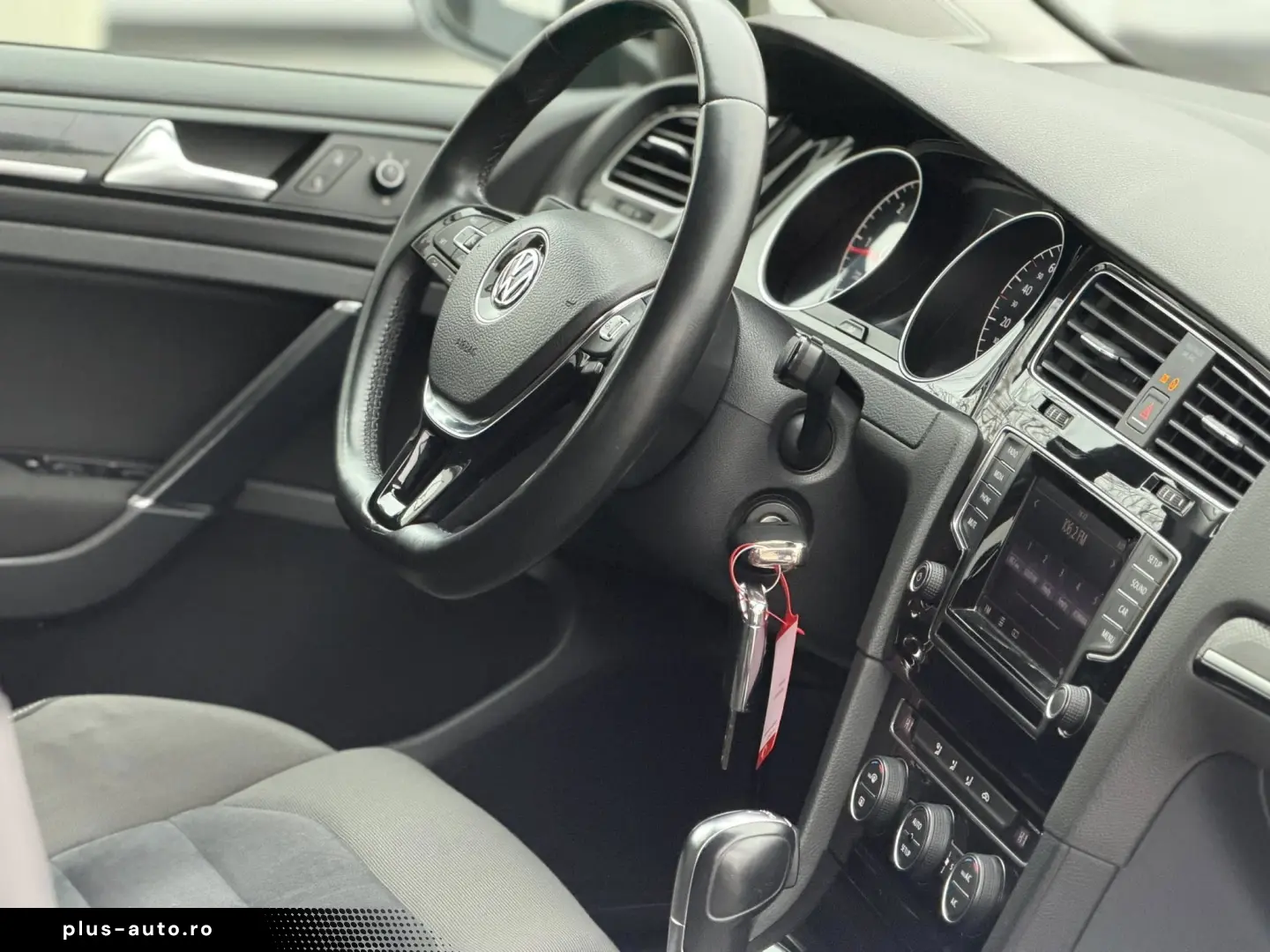 Volkswagen Golf VII 1.6 TDI Highline BlueMotion