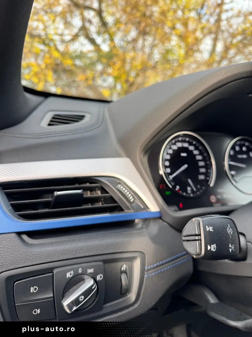 2021 BMW X1 xDrive20i Model M Sport  2.0i 178 CP