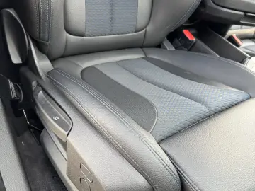 2021 BMW X1 xDrive20i Model M Sport  2.0i 178 CP