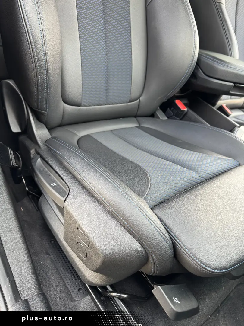 2021 BMW X1 xDrive20i Model M Sport  2.0i 178 CP