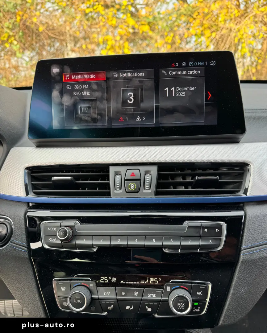 2021 BMW X1 xDrive20i Model M Sport  2.0i 178 CP