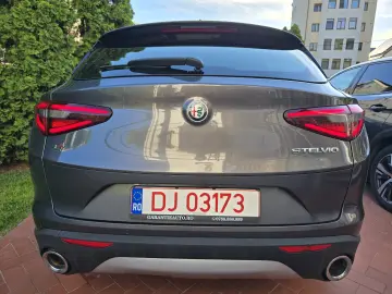 Alfa Romeo Stelvio Benzina