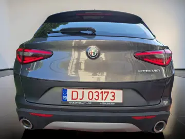 Alfa Romeo Stelvio Benzina