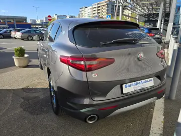Alfa Romeo Stelvio Benzina