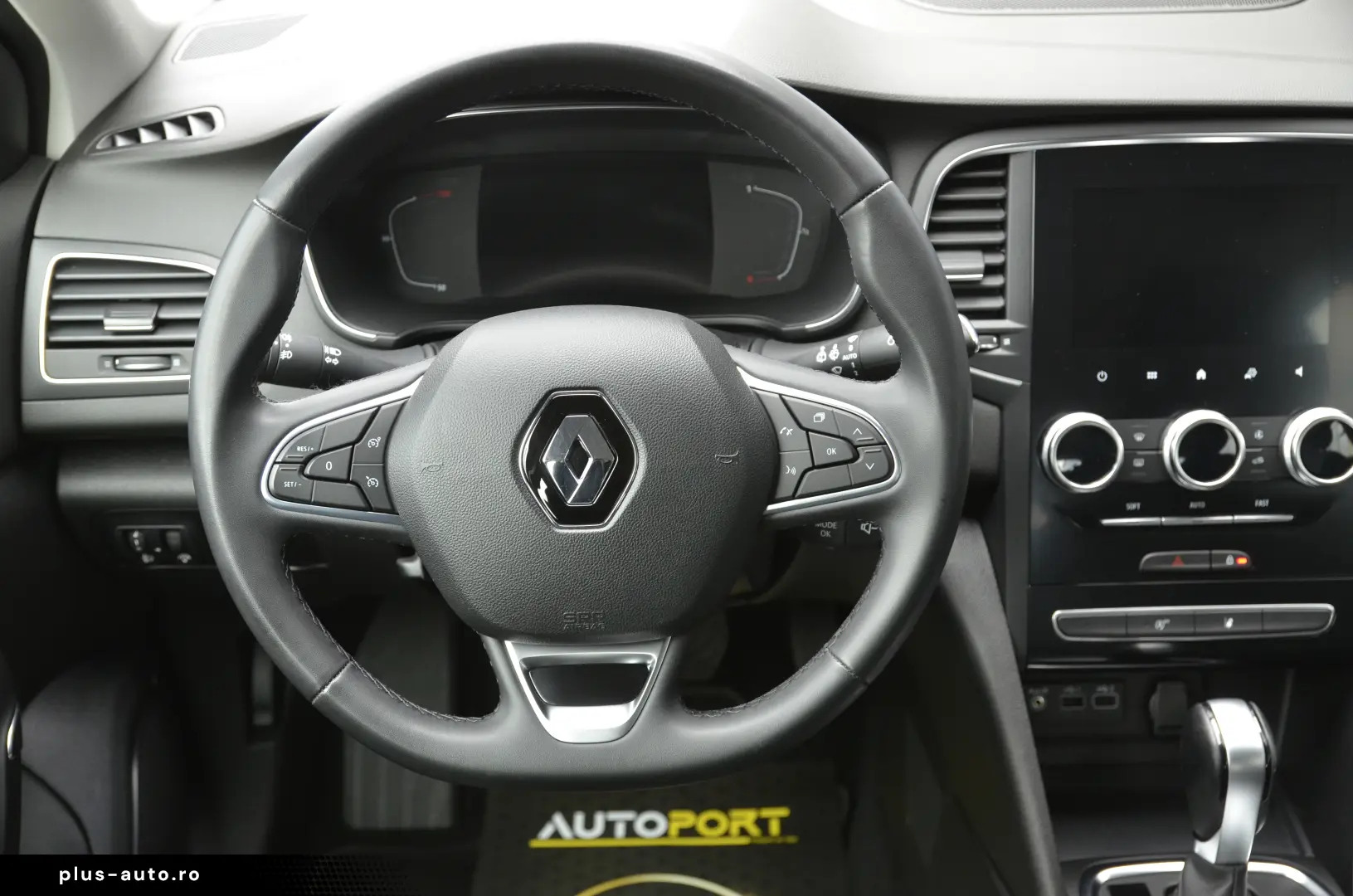 RENAULT Mégane IV Blue 1.5 DCi Business