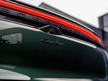 Macan Turbo  HUD  RearAxle S  360 -Kamera Bose