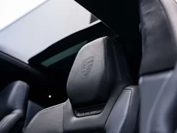 Macan Turbo  HUD  RearAxle S  360 -Kamera Bose