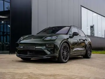 Macan Turbo  HUD  RearAxle S  360 -Kamera Bose