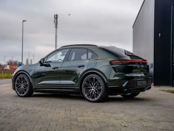 Macan Turbo  HUD  RearAxle S  360 -Kamera Bose