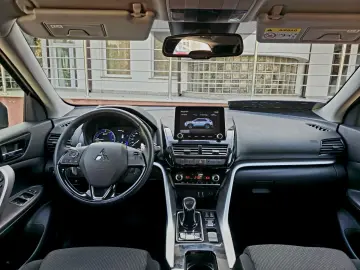 Mitsubishi Eclipse-Cross Distronic 193 CP