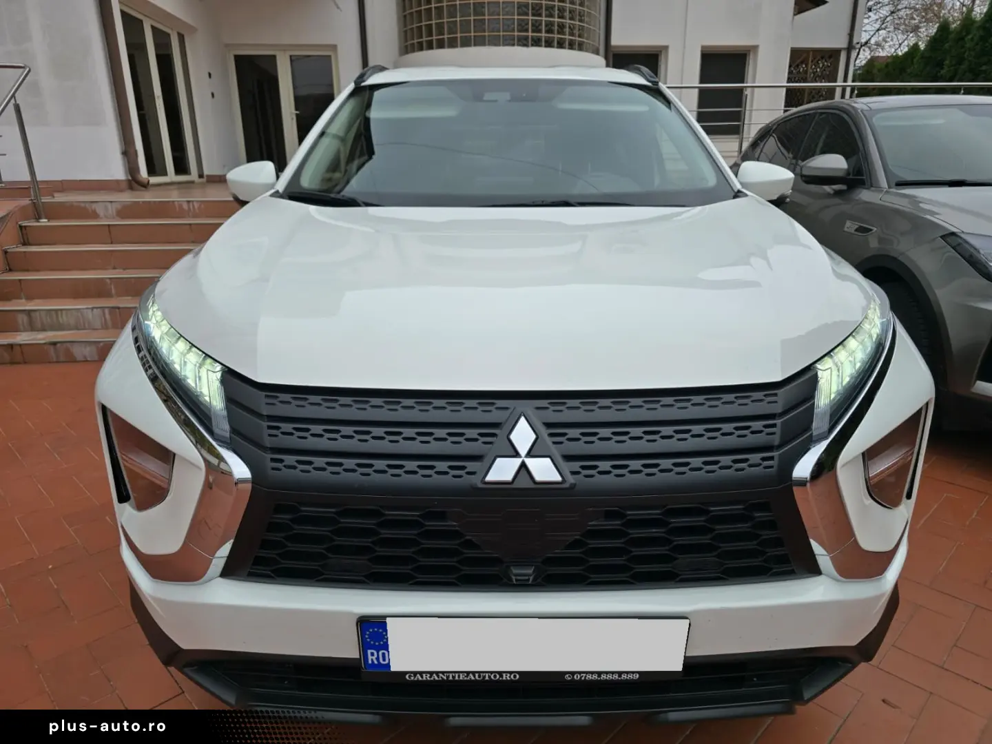 Mitsubishi Eclipse-Cross Distronic 193 CP 4x4 LED