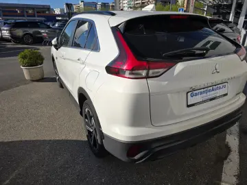 Mitsubishi Eclipse-Cross Distronic 193 CP 4x4 LED