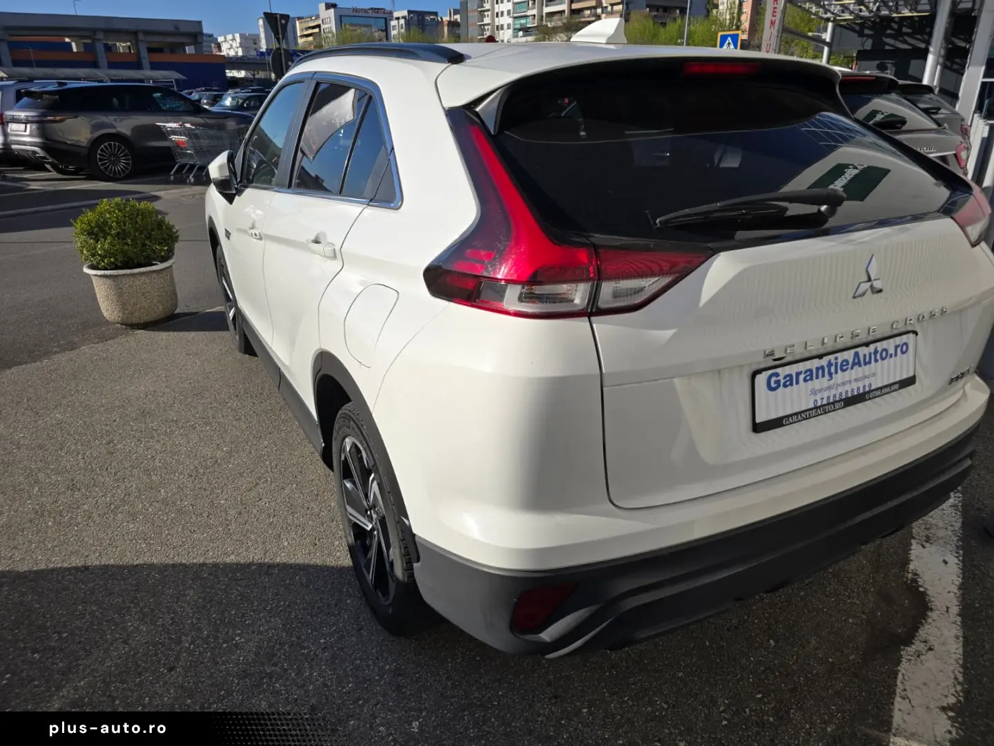 Mitsubishi Eclipse-Cross Distronic 193 CP 4x4 LED